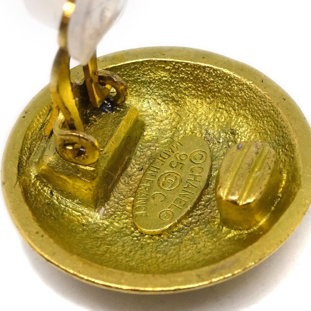 Chanel Vintage Cc Round Button Clip-On Earrings Metal Gold Gold_Plated Earrings Jewelry (Pre-Owned)