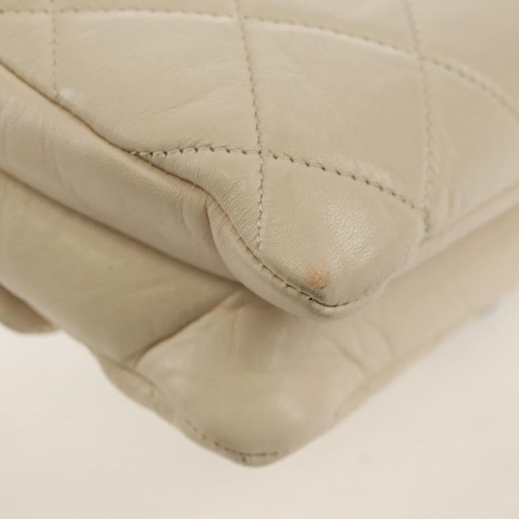 Chanel Padded Envelope Flap Bag Quilted Aged Calfskin White Leather Shoulder Bag Bag (Pre-Owned)