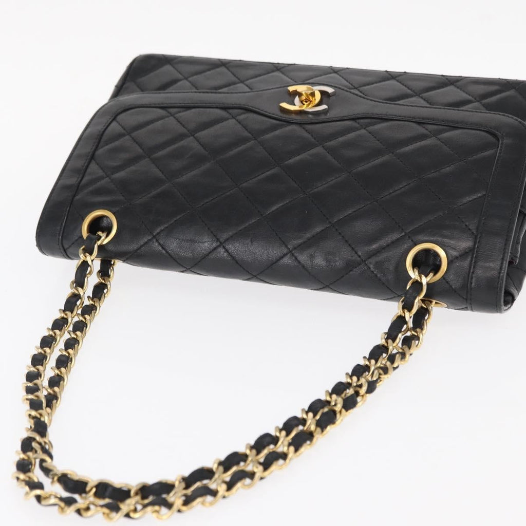 Chanel Vintage Two Tone Cc Flap Bag Quilted Lambskin Black Leather Shoulder Bag Bag (Pre-Owned)