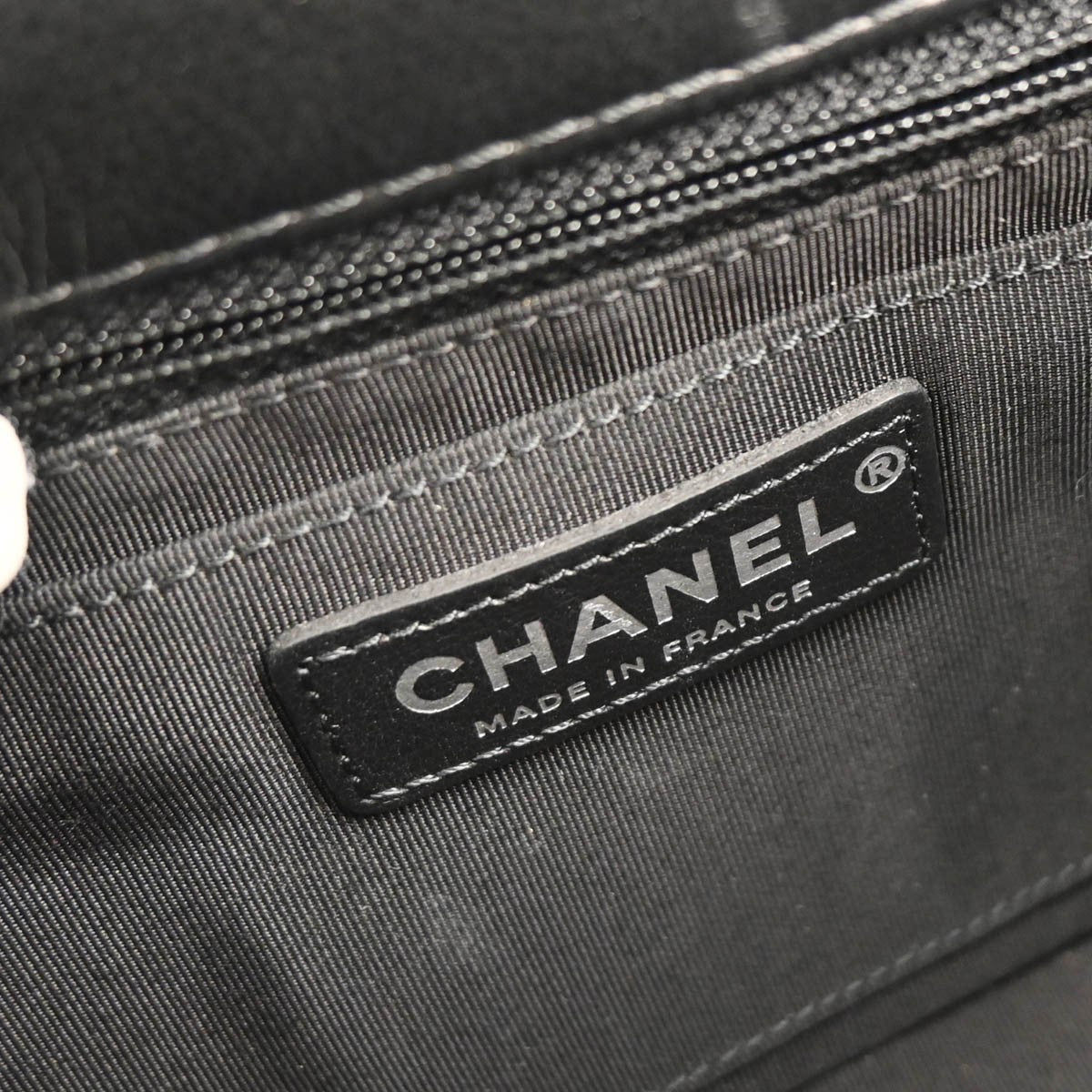 Chanel Embossed Braid Cc Chain Flap Quilted Leather Black Leather Shoulder Bag Bag (Pre-Owned)