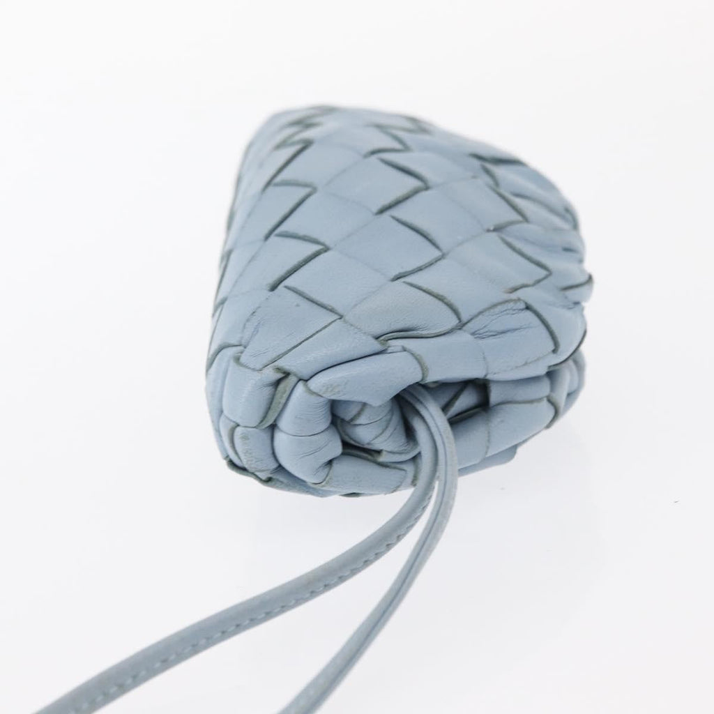 Bottega Veneta The Pouch Intrecciato Nappa Blue Leather Clutche & Pouche Bag (Pre-Owned)
