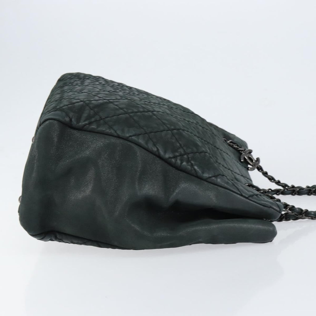 Chanel Cc Charm Tote Quilted Iridescent Calfskin Green Leather Tote Bag Bag (Pre-Owned)