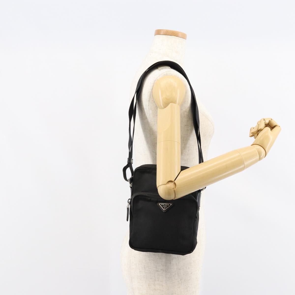Prada Front Pocket Messenger Bag Tessuto Black Nylon Shoulder Bag Bag (Pre-Owned)