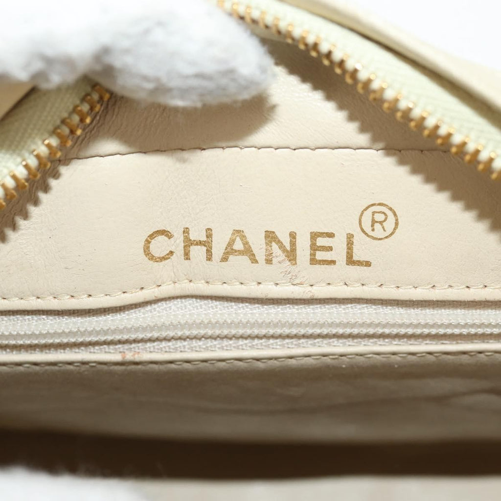 Chanel Chain Flap Shoulder Bag Quilted Lambskin Beige Leather Shoulder Bag Bag (Pre-Owned)