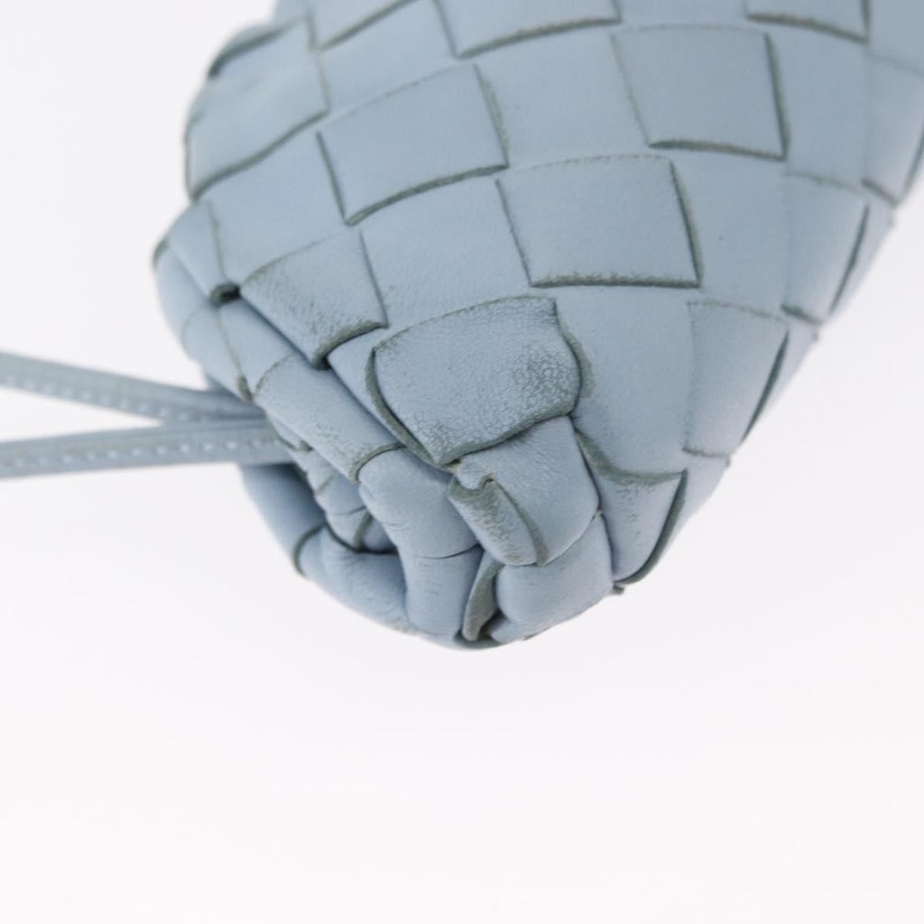 Bottega Veneta The Pouch Intrecciato Nappa Blue Leather Clutche & Pouche Bag (Pre-Owned)