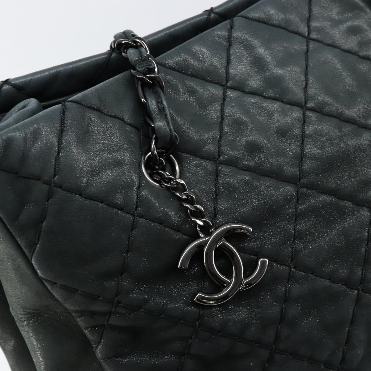 Chanel Cc Charm Tote Quilted Iridescent Calfskin Green Leather Tote Bag Bag (Pre-Owned)
