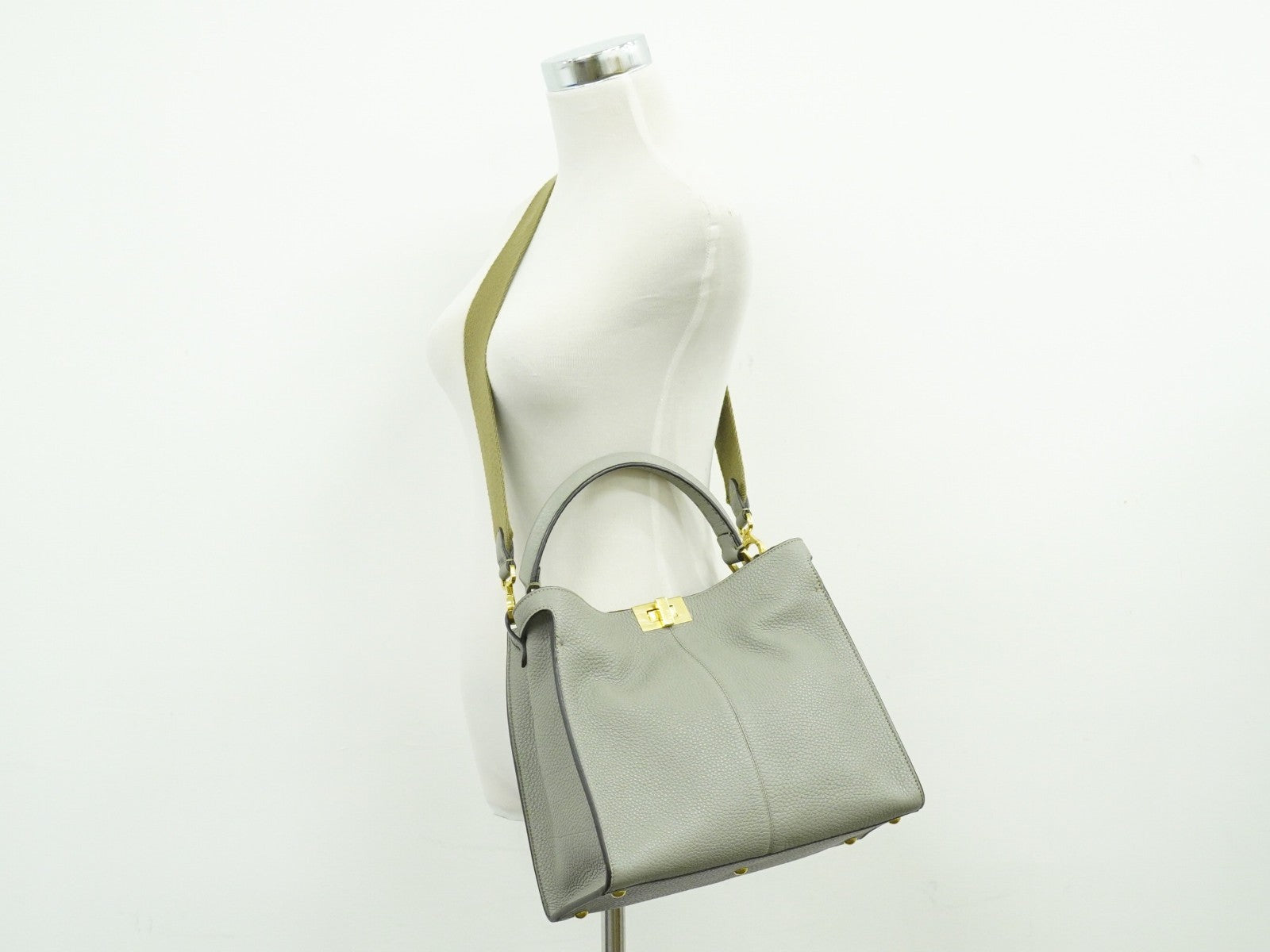Fendi Peekaboo X-Lite Bag Leather Gray Leather Shoulder Bag Bag (Pre-Owned)