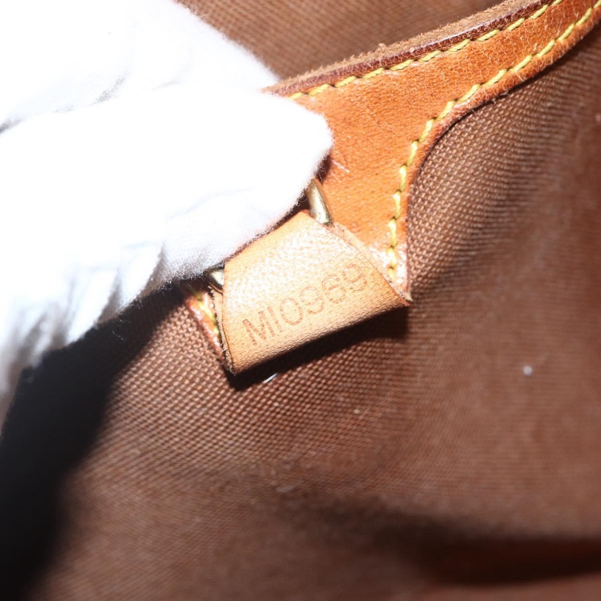 Louis Vuitton Ellipse Bag Monogram Canvas Brown Canvas Handbag (Pre-Owned)