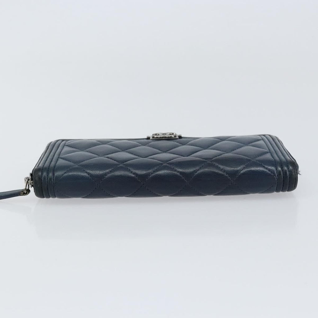 Chanel Boy Yen Wallet Quilted Lambskin Navy Leather Wallets Accessory (Pre-Owned)