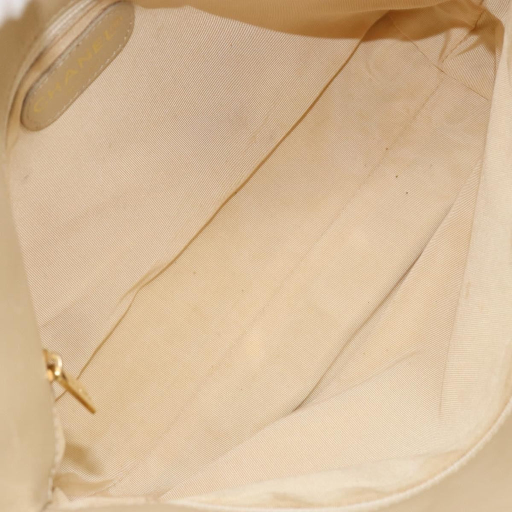 Chanel Vintage Cc Logo Tote Leather Beige Leather Tote Bag Bag (Pre-Owned)