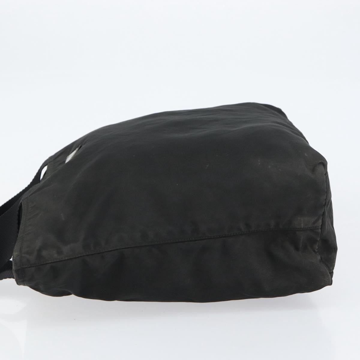 Prada Vintage Zip Tote Tessuto Black Nylon Tote Bag Bag (Pre-Owned)