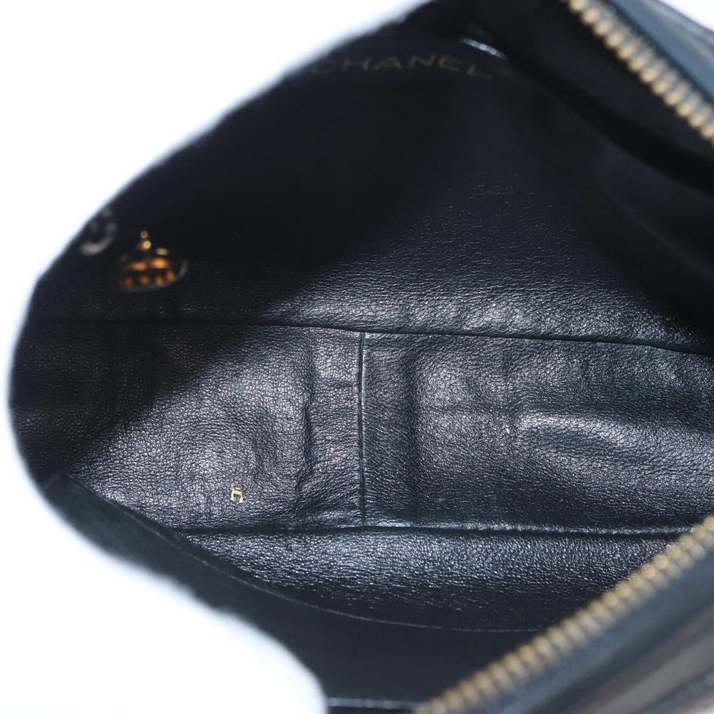 Chanel Cc Chain & Tassel Front Pocket Camera Bag Quilted Lambskin Black Leather Shoulder Bag Bag (Pre-Owned)