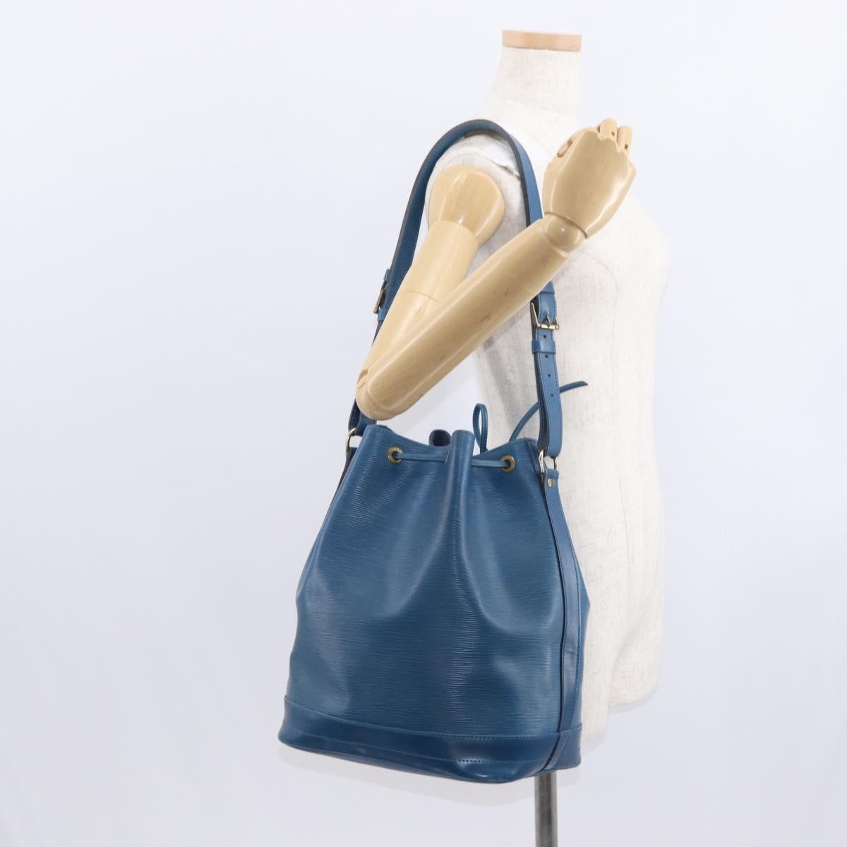 Louis Vuitton Petit Noe Nm Handbag Epi Leather Blue Leather Shoulder Bag Bag (Pre-Owned)