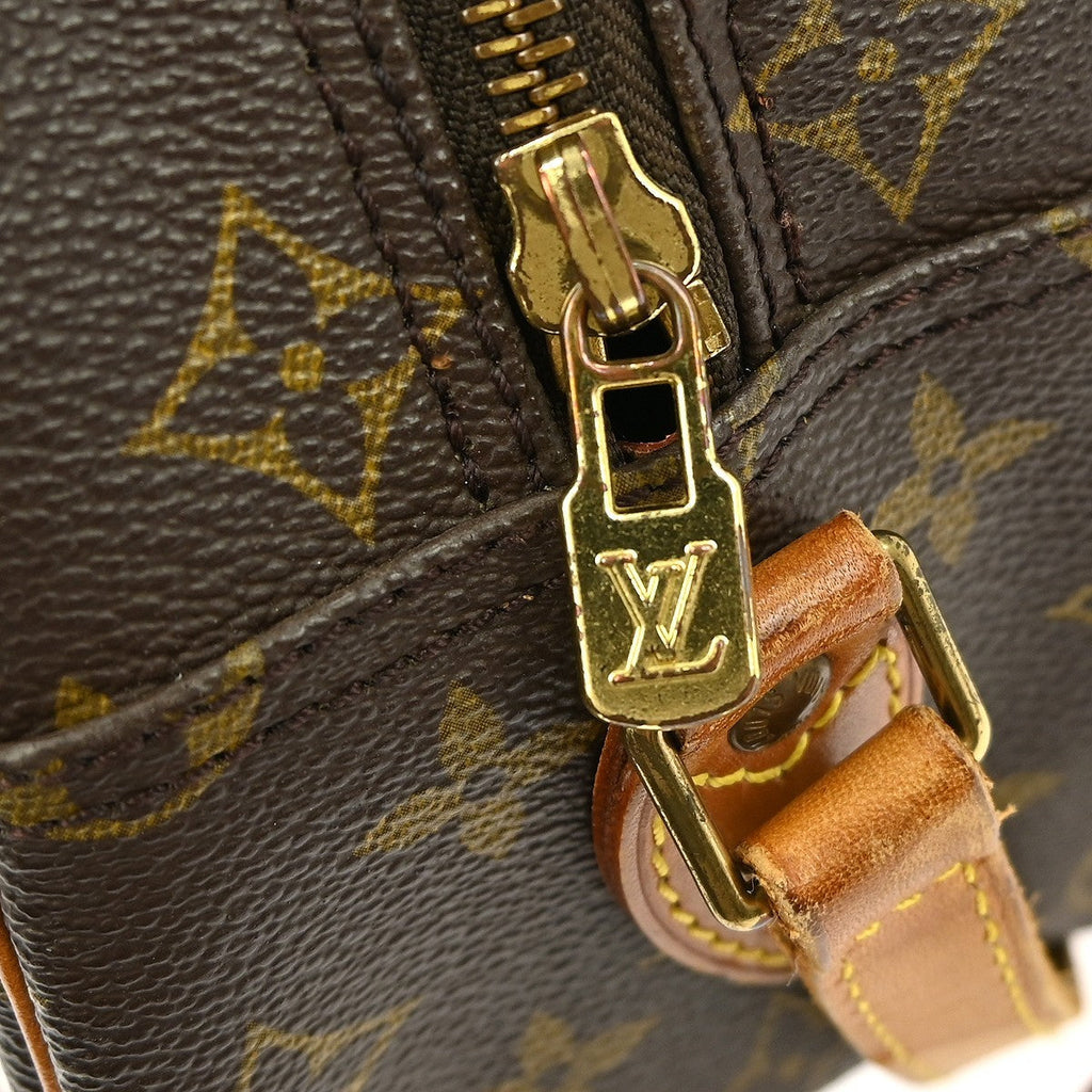 Louis Vuitton Blois Handbag Monogram Canvas Brown Canvas Shoulder Bag Bag (Pre-Owned)