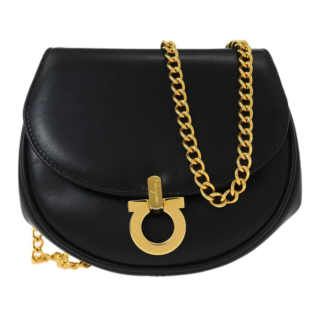 Salvatore Ferragamo Gancini Shoulder Bag Leather Black Leather Shoulder Bag Bag (Pre-Owned)