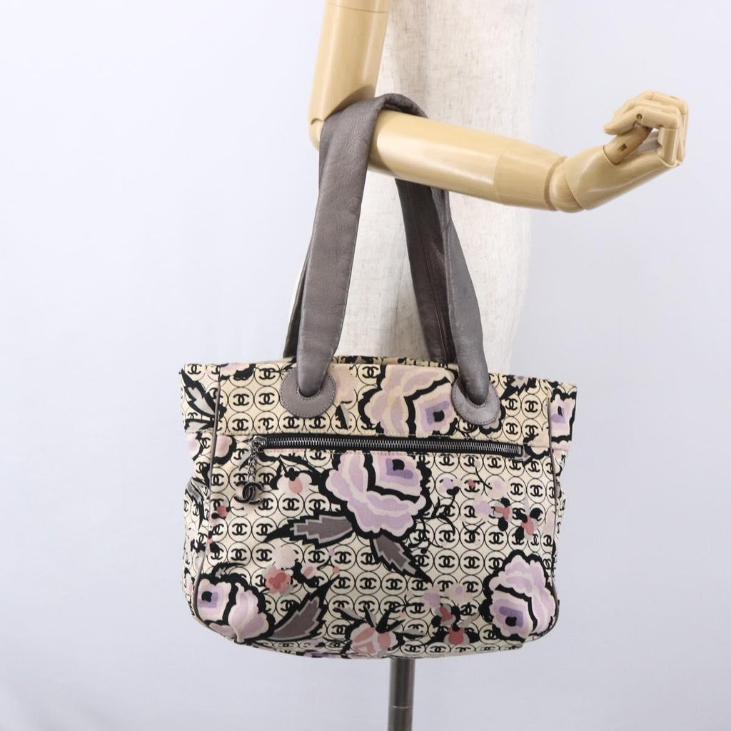 Chanel Vintage Floral Tote Canvas Beige Canvas Tote Bag Bag (Pre-Owned)