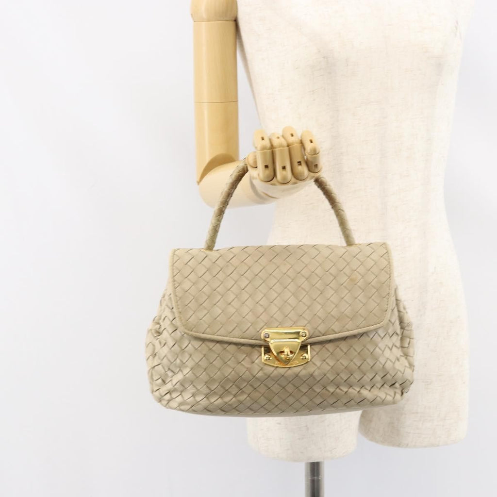 Bottega Veneta Intrecciato Handbag Leather Beige Leather Handbag (Pre-Owned)