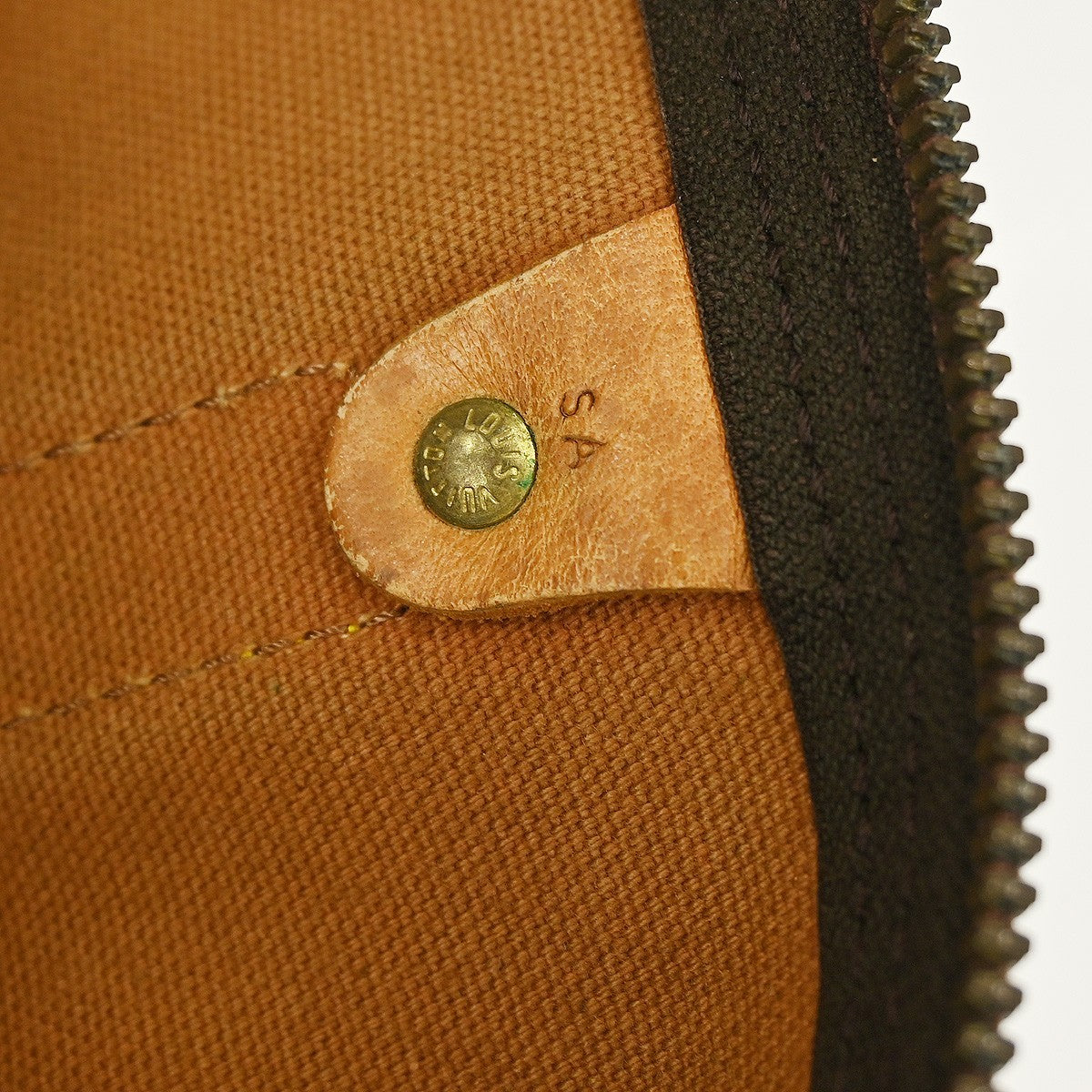 Louis Vuitton Keepall Bag Monogram Canvas Brown Canvas Travel Bag Bag (Pre-Owned)