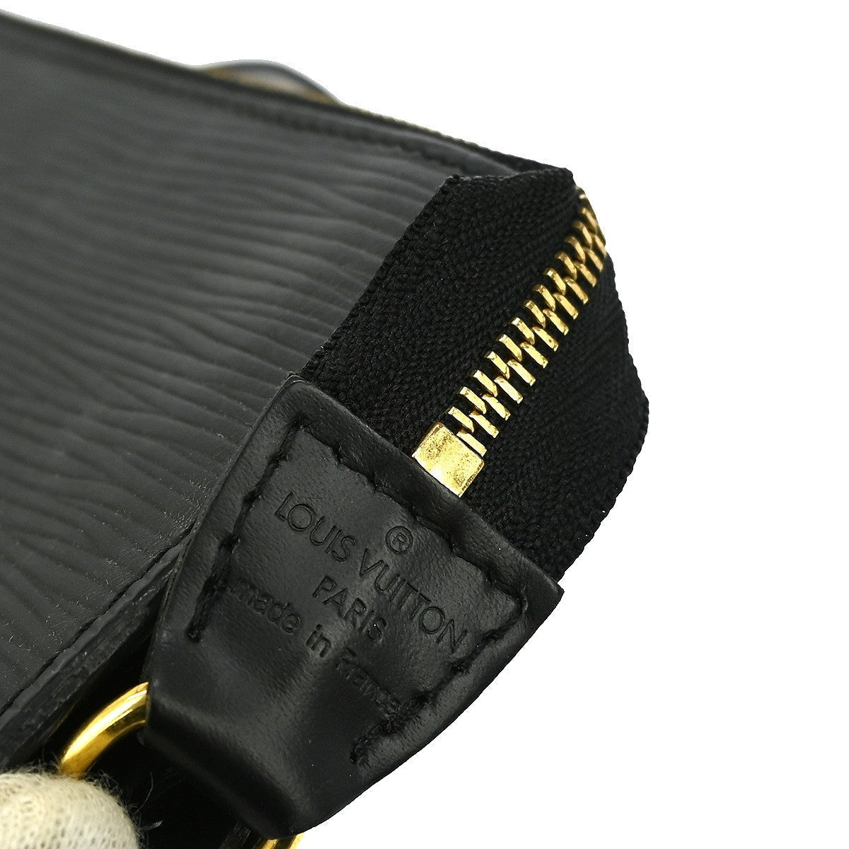 Louis Vuitton Pochette Accessoires Epi Leather Black Leather Clutche & Pouche Bag (Pre-Owned)