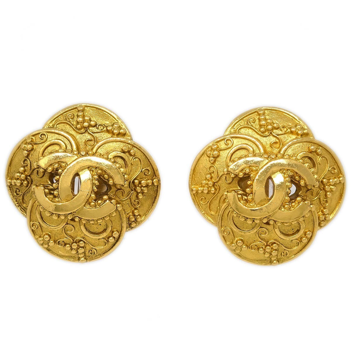 Chanel Clover Round Clip-On Earrings Metal Gold Gold_Plated Earrings Jewelry (Pre-Owned)