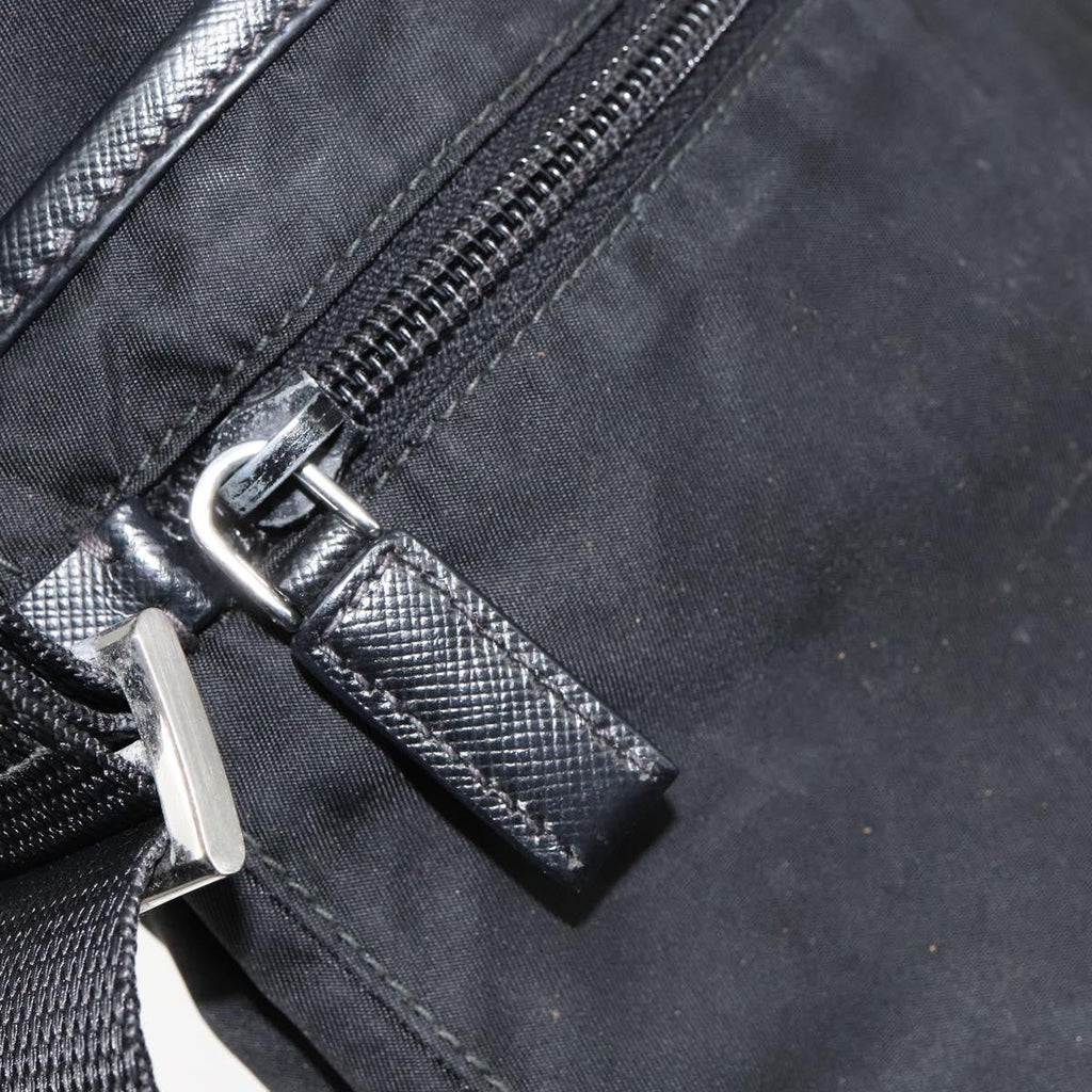 Prada Flat Messenger Bag Tessuto Black Nylon Shoulder Bag Bag (Pre-Owned)