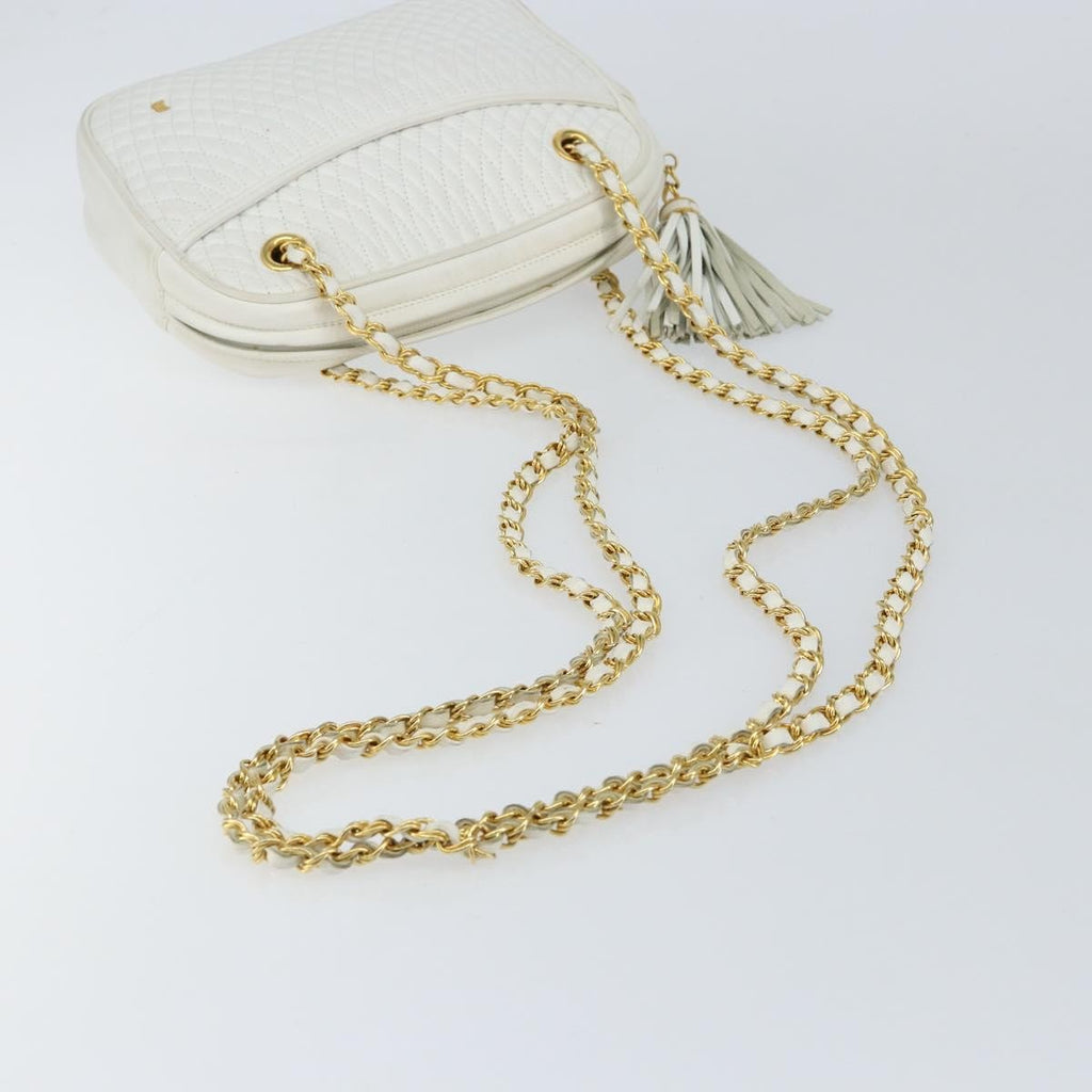 Bally Vintage Chain Shoulder Bag Quilted Leather White Leather Shoulder Bag Bag (Pre-Owned)